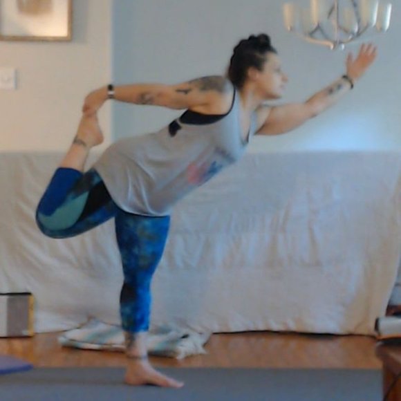 Meet your Posher - Mary - Picture 2 of 6